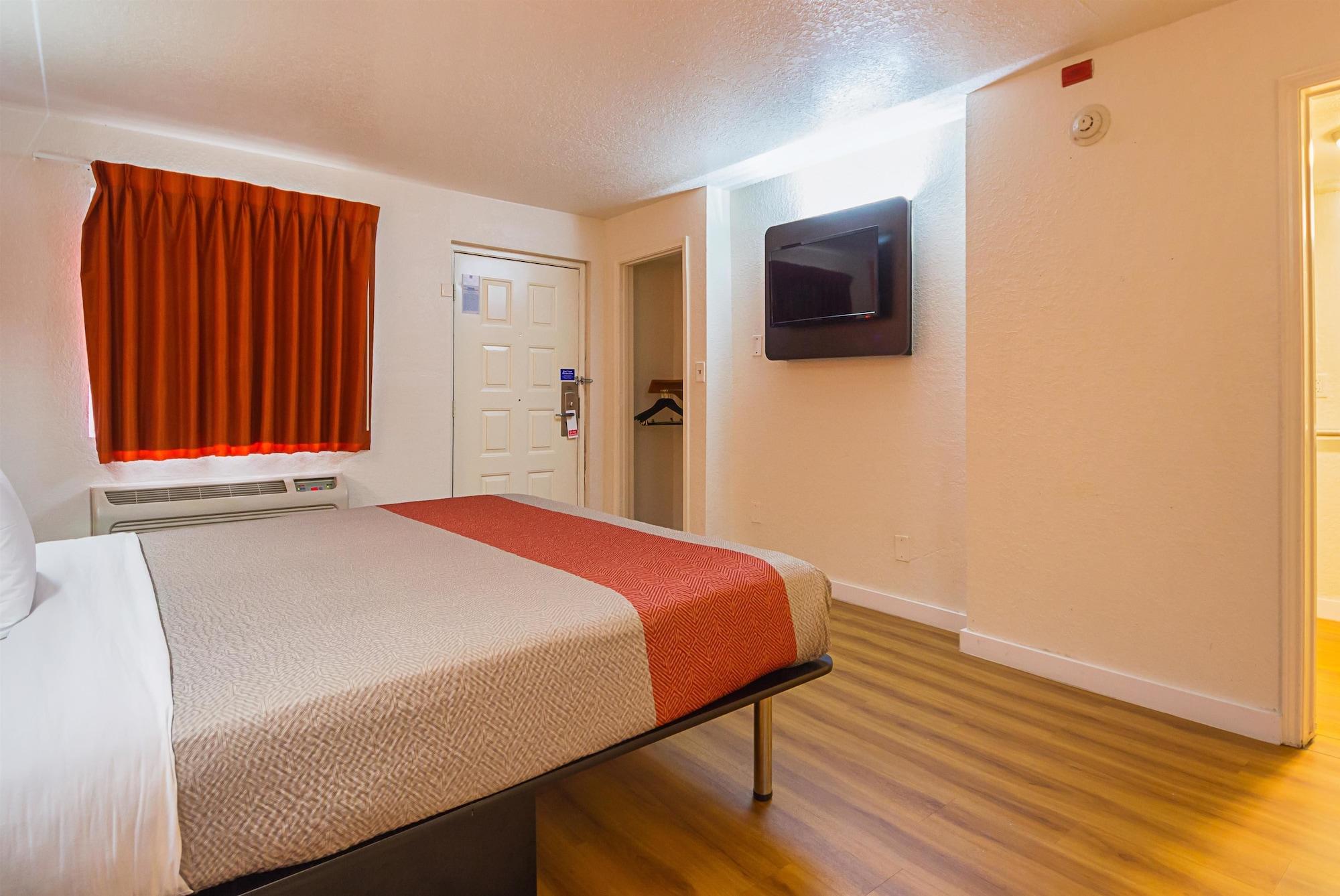 Motel 6-Garland, Tx - Northeast Dallas Eksteriør billede